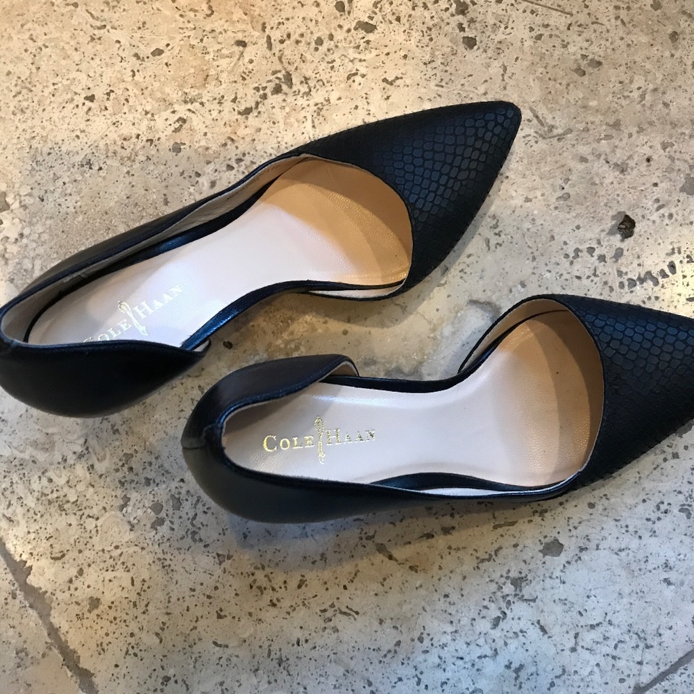 Black leather, Cole Haan dress pumps